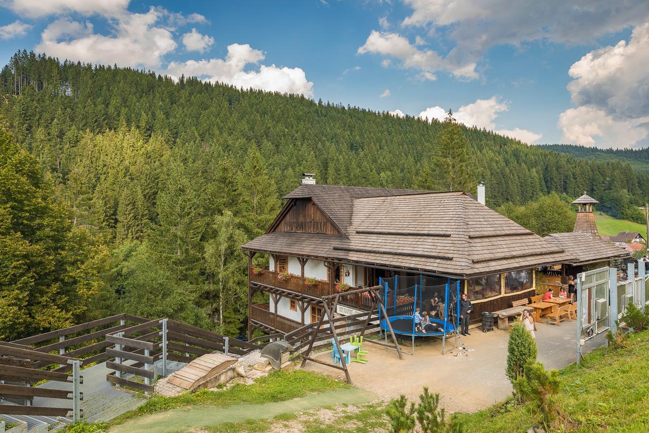 Valasske Chalupy Kycerka Velké Karlovice Exterior foto